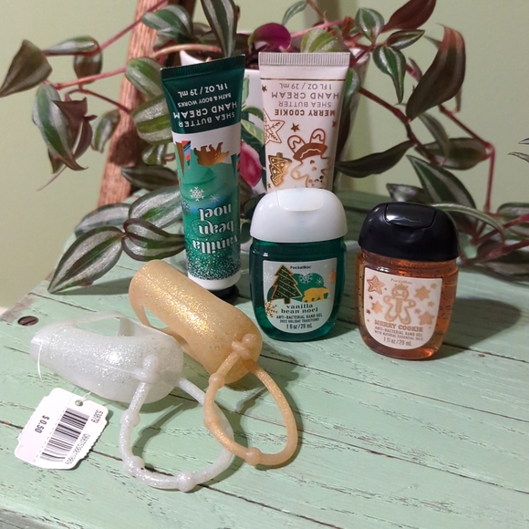 Bath & Body Works Other - NEW Christmas in July Bath & Body Works Bundle!! ❄️⛄